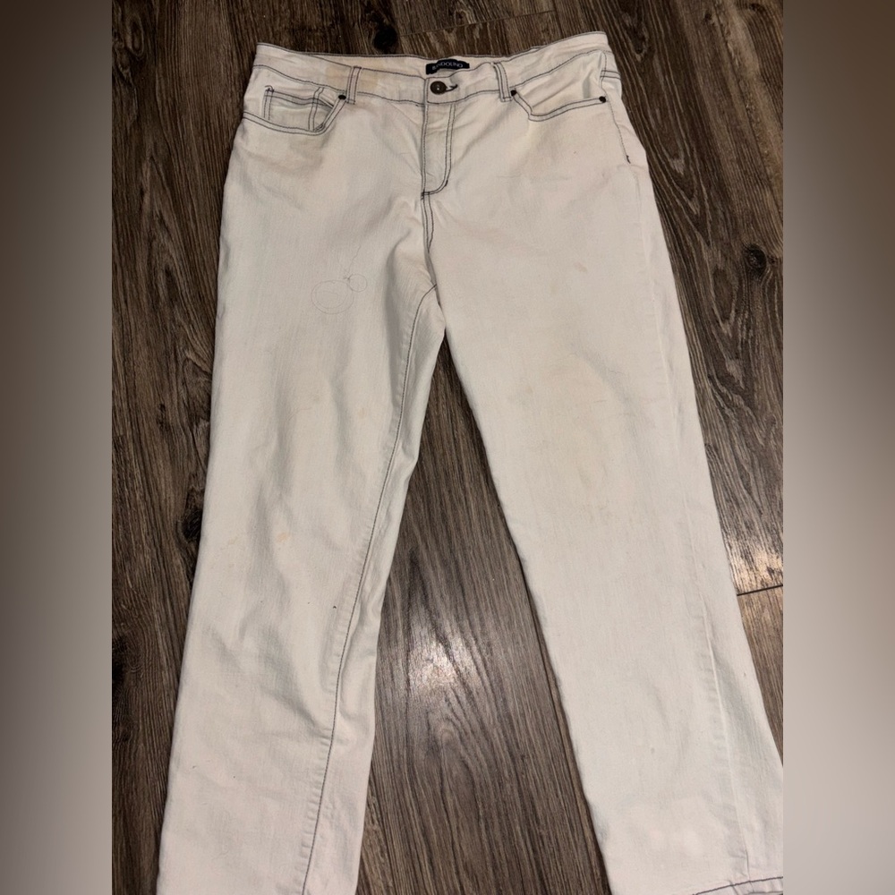 Bandolino Women's Cream Straight Leg Jeans